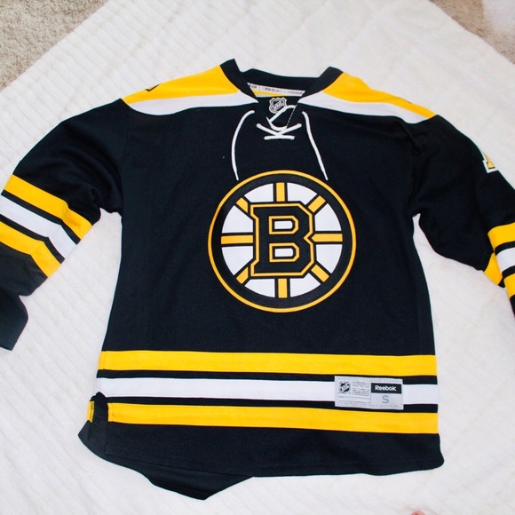 Reebok Tops - BRAND NEW Without Tags - Bruins Long Sleeve Jersey